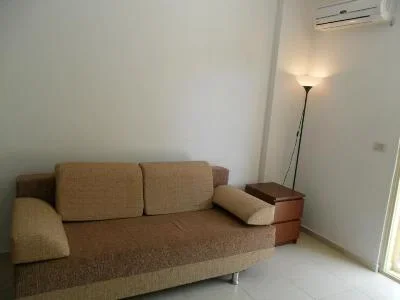 Vlore, jap me qera apartament 75 m² 25 Euro/nata (Orikum)