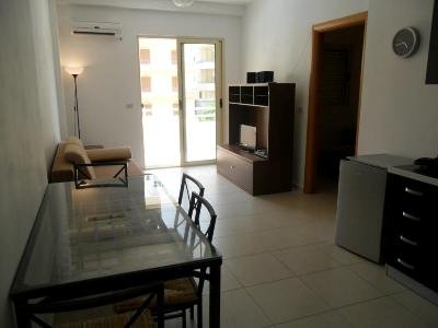 Vlore, jap me qera apartament 75 m² 25 Euro/nata (Orikum)