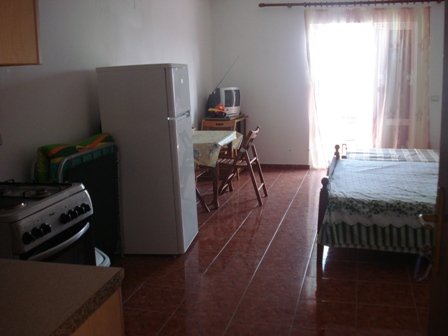 Vlore, jap me qera apartament 30 mije Leke/nata (Qeparo)