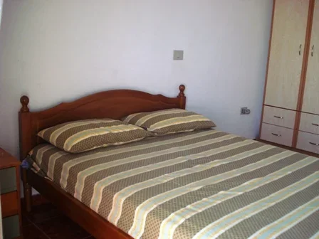 Vlore, jap me qera apartament 30 mije Leke/nata (Qeparo)