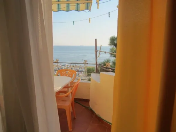 Durres, jap me qera apartament ne plazh 1+1+BLK Kati 4, 68 m² 40 Euro/nata (Shkembi i Kavajes)