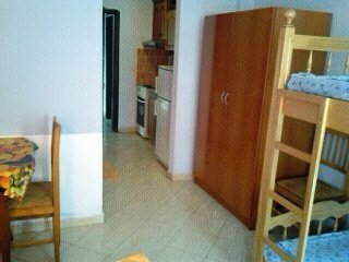 Durres, jap me qera 32 m²  (PLAZHI ILIRIA)