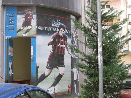 Tirane, jap me qera 20 m² 18.000  (Fortuzi)