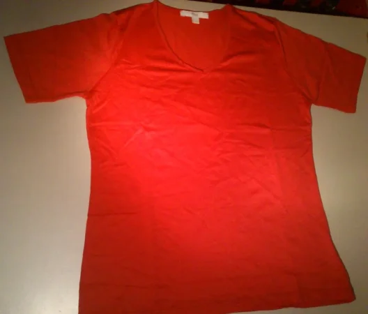 Greqi, - Bluze grash me shumice. 0,20 cent deri 0,50 varet nga shumic