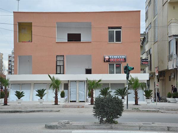 Durres, jap me qera garsonier 300 m² Leke (Hekurudha/Plazh)