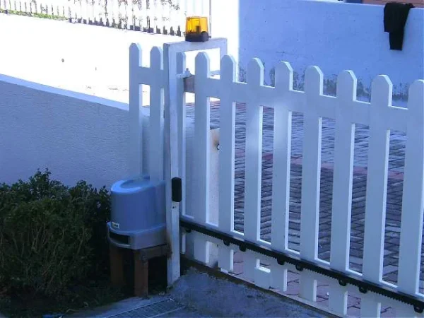 Tirane, - PORTA AUTOMATIKE SISTEME PARKIM ME TELEKOMANDIM NE DISTANCE