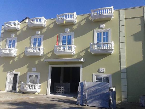 Durres, jap me qera,shes Vile 300 m² Euro (SHIJAK  s.m.t sallmone)