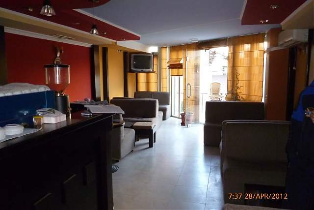 Tirane, - Shes bar Kafe/ Objekt 2 Kate