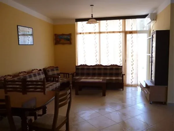 Sarande, jap me qera apartament 1+1+BLK Kati 2, 100 m² 40 Euro/nata