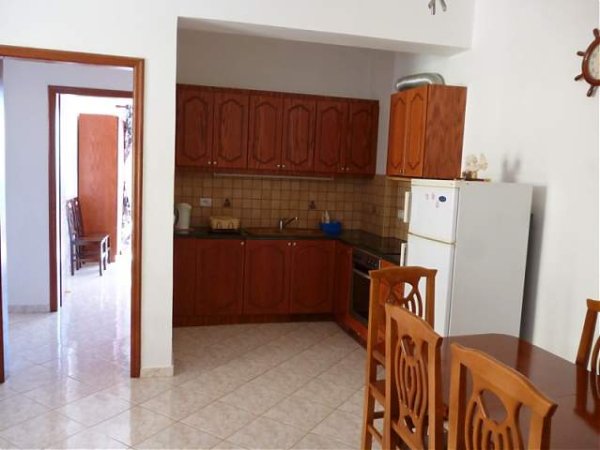 Apartament me qera per pushime ne Sarande (K0018)