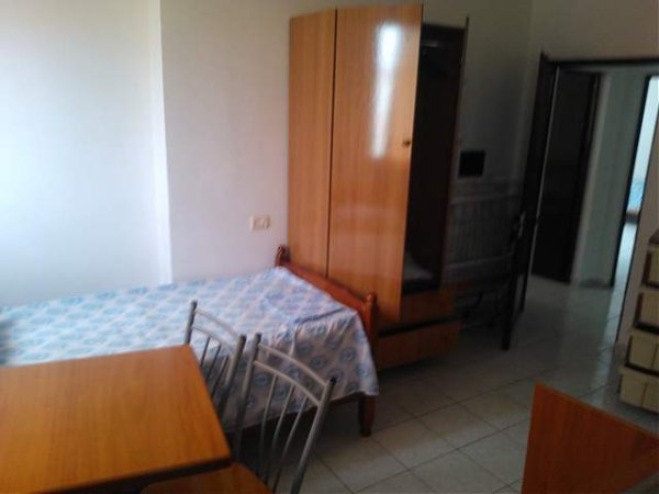 Durres, jap me qera dhome 25 m² 15 Euro (Rr pishat e buta ( prroi agait)