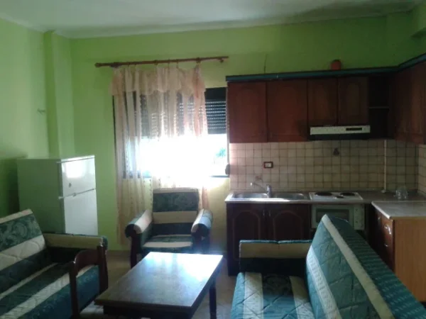 Vlore, jap me qera apartament ne plazh 1+1+BLK Kati 2,  (orikum)