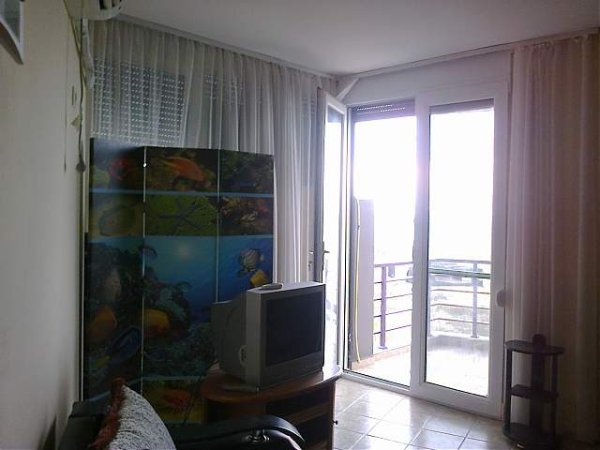 Durres, jap me qera apartament 78 m²