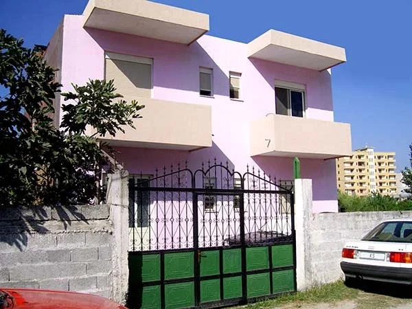 Durres, jap me qera garsonier 10 Euro/nata (Rruga Turgut Ozal)