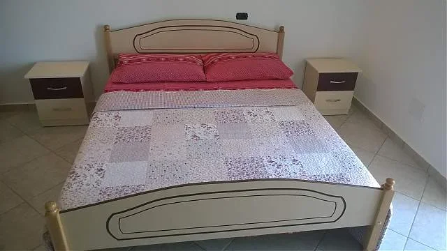 Lezhe, jap me qera apartament  (ishull shengjin)