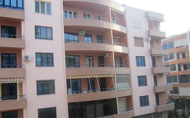 Durres, jap me qera apartament 1+1+BLK Kati 2, 75 m² 25 Euro/nata (Golem)