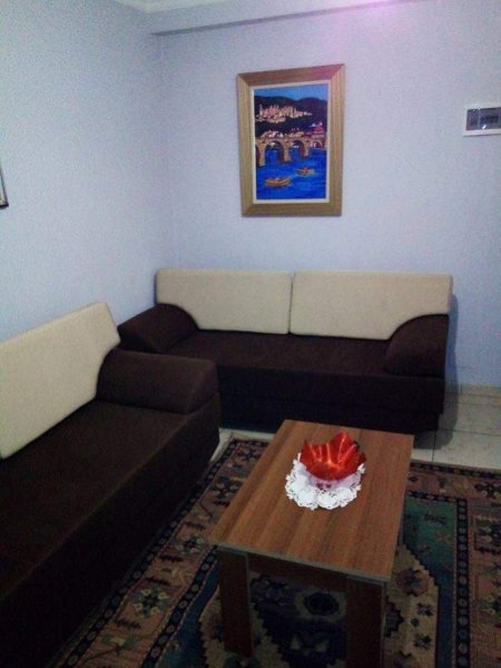 Tirane, jepet me qera garsonier 1+1 Kati 1, 25 m² 35 Euro (Bl Bajram Curri)