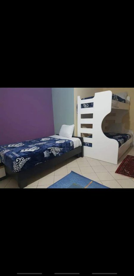 Vlore, jap me qera garsonier Kati 2, 35 m² 30 Euro (Rr. Dhimiter Konomi / Lungomare)