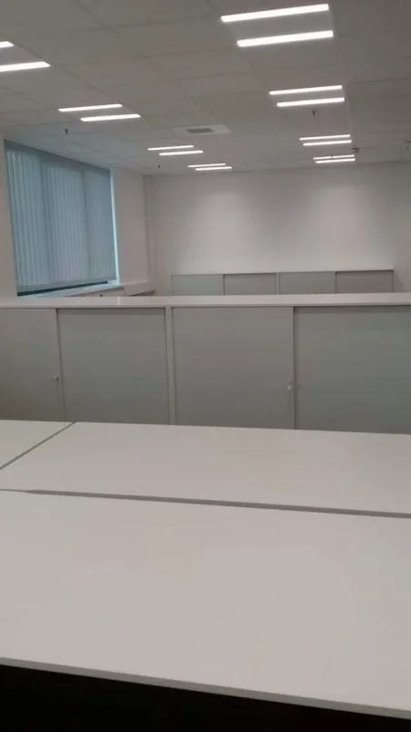 Tirane, - Sherbime patinime & lyerje