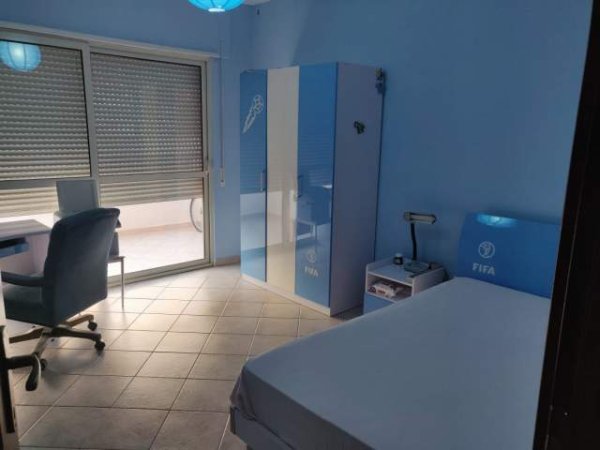 Tirane, jepet me qera apartament 3+1+BLK Kati 5, 130 m² 600 Euro (Kopshti Zoologjik)