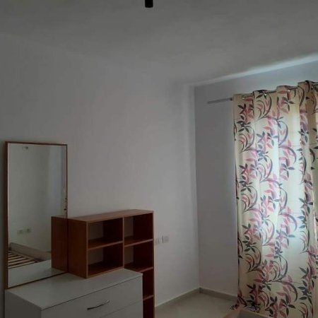 17 € nata Golem, jap me qera apartament 1+1+A+BLK , 70 m² )