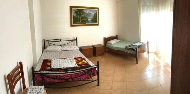 Vlore, jap me qera apartament Kati 8, 120 m² 20 Euro (Bulevardi Ismail Qemali)