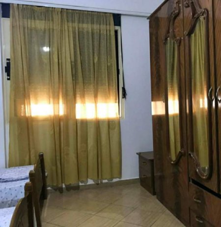 Vlore, jap me qera apartament Kati 8, 120 m² 20 Euro (Bulevardi Ismail Qemali)