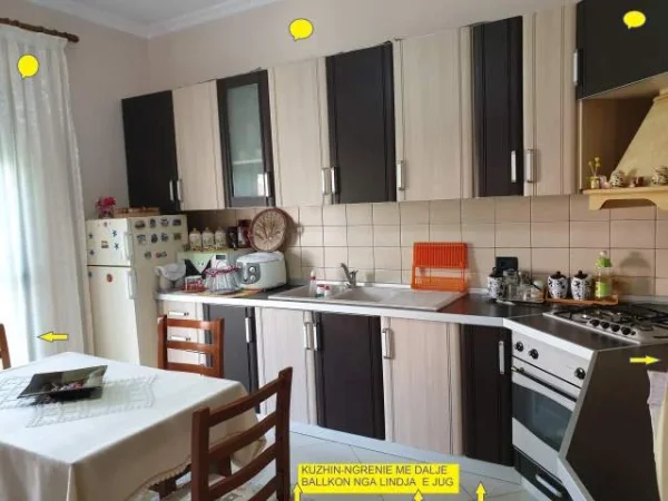 Tirane, Shitet Ndërtesë e përzier, ideale për servis makinash, punishte dhe banim me 2-kate, sip.truall 162m², sip.ndërtuar 250m² Cmim 305'000 euro, 100m nga rreth-rrotullimi ri Shkozës mbi Lanë, tek Poligrafiku/Kryegjyshata, në fund rr.A.Demi e kryqëzimi me rr.S.Petrela ose 800mnga Maternitet Ri.