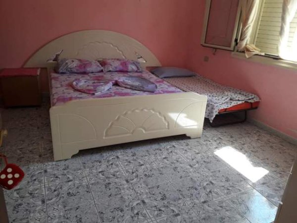 Vlore, jap me qera dhome ne plazh 3+1+A+BLK Kati 1, 200 m² 2.000 Leke (dhimiter konomi)