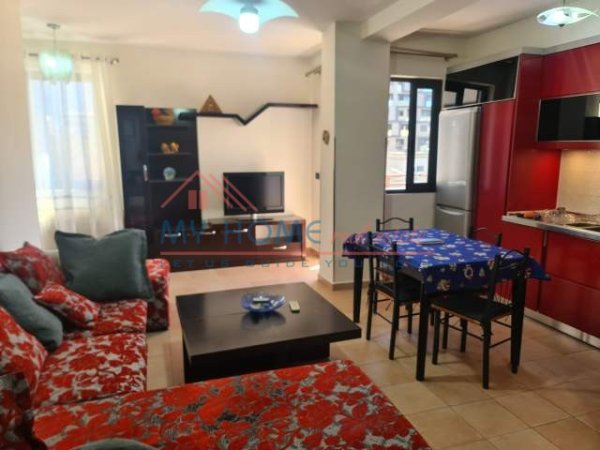 Tirane, jepet me qera apartament 1+1+A+BLK Kati 5, 70 m² 450 Euro (stadiumi dinamo)