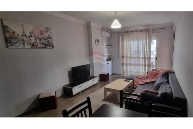 Tirane, jepet me qera apartament 2+1+BLK Kati 1, 120 m² 400 Euro (Astir)