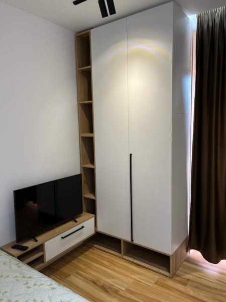 Tirane, shitet apartament 1+1 Kati 4, 75 m² 185.000 Euro (pallatet Shallvare)