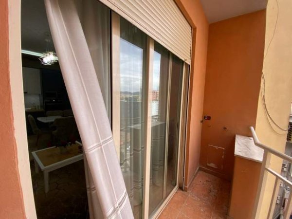 Tirane, jap me qera apartament 1+1+BLK Kati 9, 77 m² 550 Euro (rruga e dibres)
