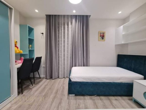 Tirane, jepet me qera apartament 2+1 Kati 4, 1.000 Euro (RRUGA E ELBASANIT)