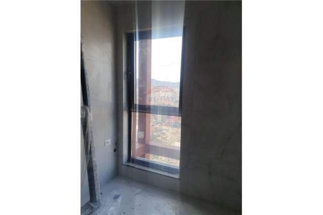 Tirane, shitet apartament 2+1+BLK Kati 10, 124 m² 250.000 Euro (Rruga e Kavajes)