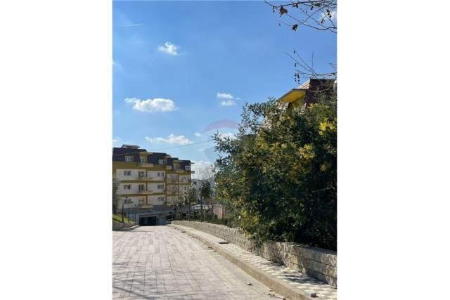 Tirane, shitet apartament 2+1+BLK Kati 1, 75 m² 1.500 Euro/m2 (Liqeni i Farkes)