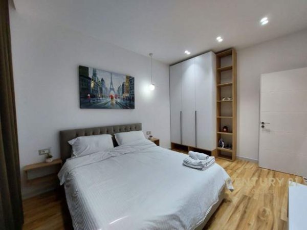 Tirane, shes apartament 1+1 Kati 2, 295.000 Euro (rruga e durresit)