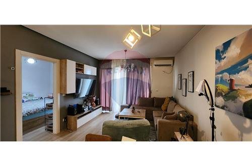 Tirane, jepet me qera apartament 1+1+BLK Kati 3, 75 m² 400 Euro (Don Bosco)
