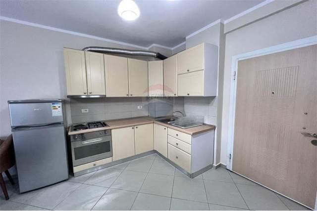Tirane, jepet me qera apartament 1+1+A+BLK Kati 3, 70 m² 500 Euro (Zogu i zi)