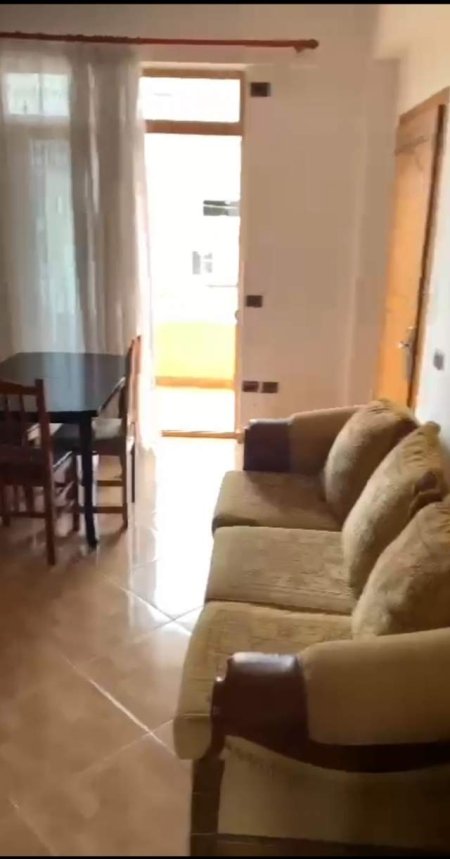 Tirane, jepet me qera apartament 1+1+BLK Kati 4, 60 m² 30.000 Leke (Perball Viles L,Astir)