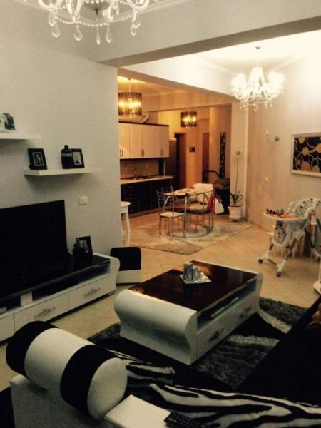 Tirane, shitet apartament 2+1 Kati 3, 114 m² 180.000 Euro (Rruga e Kavajes)