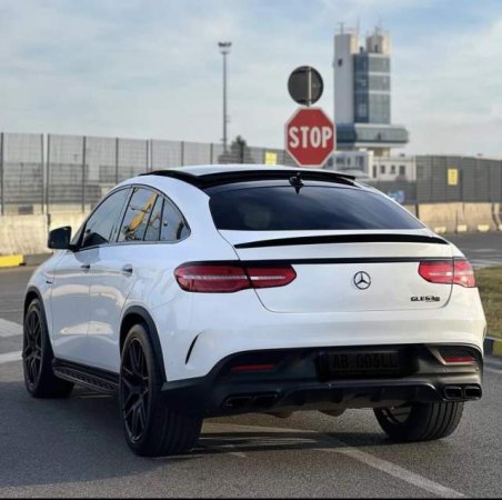 Durres, shes xhip Mercedes-Benz GLE 6.3 AMG Viti 2015, 77.000 Euro