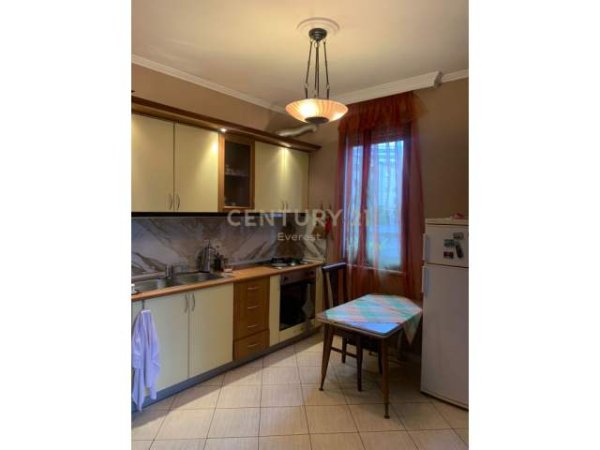 Tirane, shitet apartament 1+1+BLK Kati 2, 80 m² 120.000 Euro (21 Dhjetori)