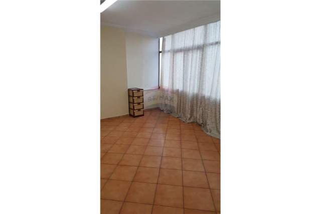 Tirane, jepet me qera zyre Kati 5, 82 m² 370 Euro (Treni)
