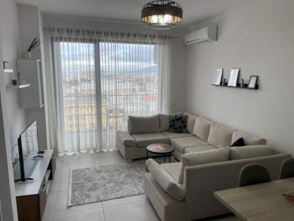 Tirane, jepet me qera apartament 1+1+BLK Kati 7, 80 m² 400 Euro (Rruga Kongresi i Manastirit)
