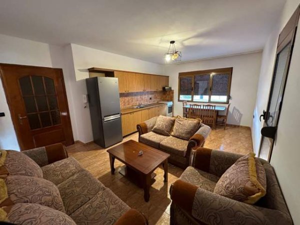 Tirane, jepet me qera apartament 2+1 Kati 2, 95 m² 43.000 Leke (Kryqi i Kuq)