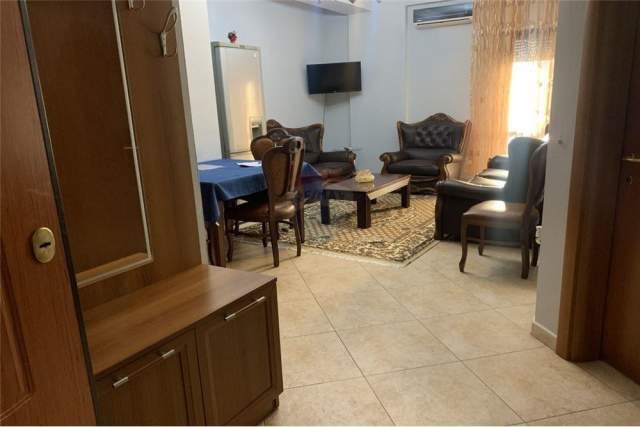 Tirane, jepet me qera apartament 1+1 Kati 3, 65 m² 450 Euro (Lidhja e Prizrenit)