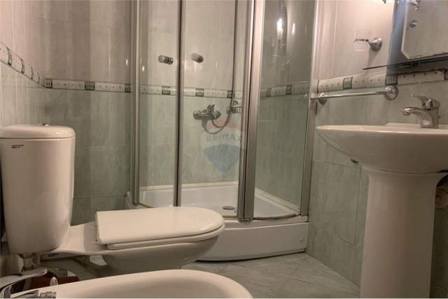 Tirane, jepet me qera apartament 1+1 Kati 3, 65 m² 450 Euro (Lidhja e Prizrenit)