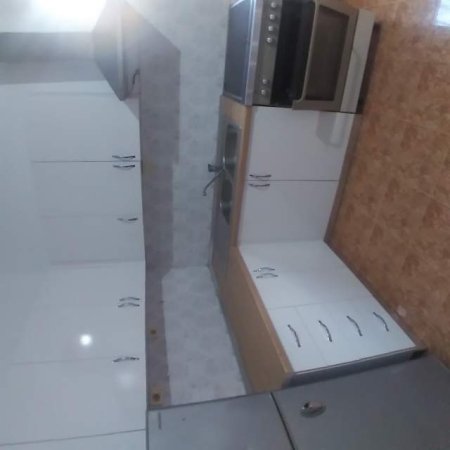 Tirane, jepet me qera shtepi 1+1+BLK Kati 1, 69 m² 350 Euro (JONAQ PAQO)