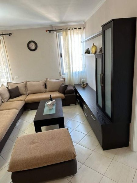 Tirane, jepet me qera 2+1+BLK Kati 5, 90 m² 500 Euro (DON BOSKO)